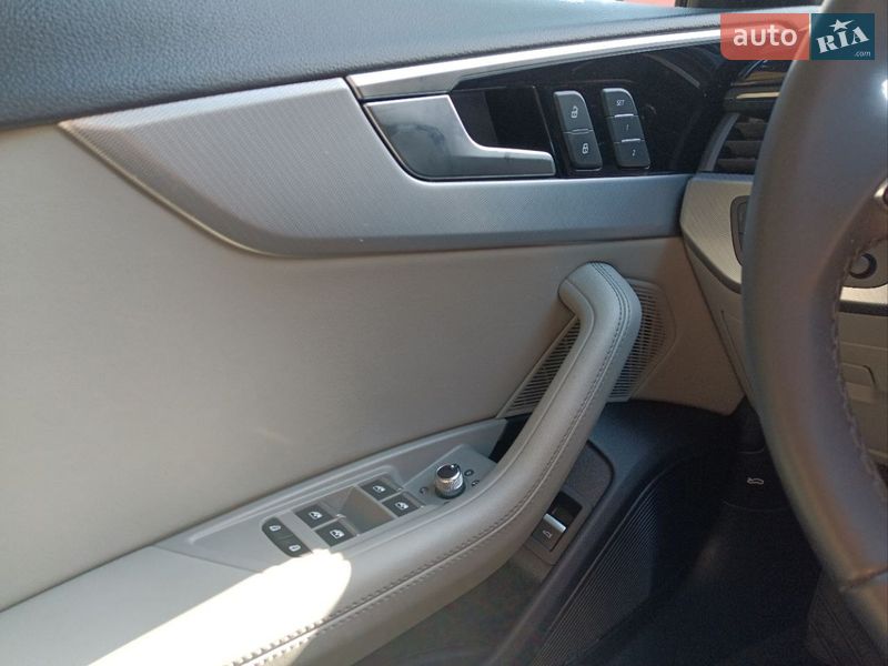 Седан Audi A4 2023 в Киеве