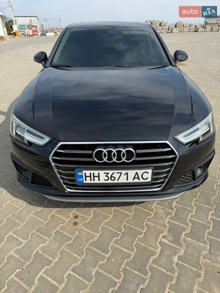 Седан Audi A4 2019 в Одесі