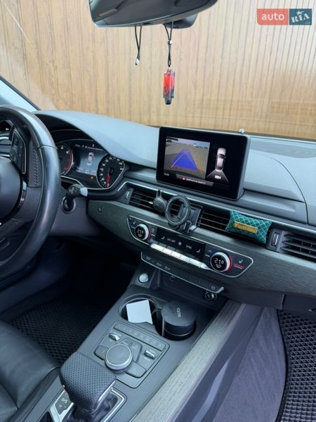 Седан Audi A4 2019 в Одесі