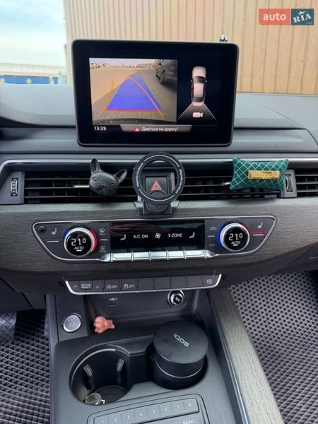 Седан Audi A4 2019 в Одесі