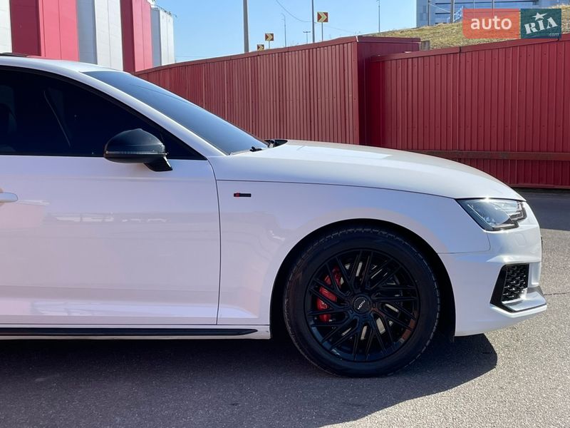 Седан Audi A4 2016 в Киеве