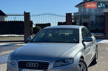 Седан Audi A4 2010 в Буче