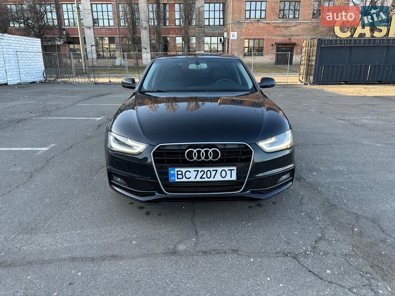 Седан Audi A4 2014 в Києві