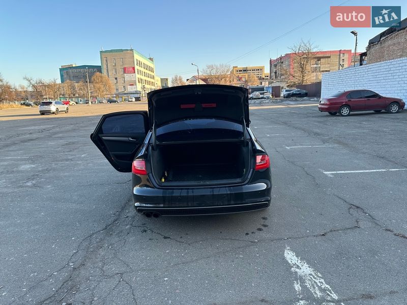 Седан Audi A4 2014 в Киеве