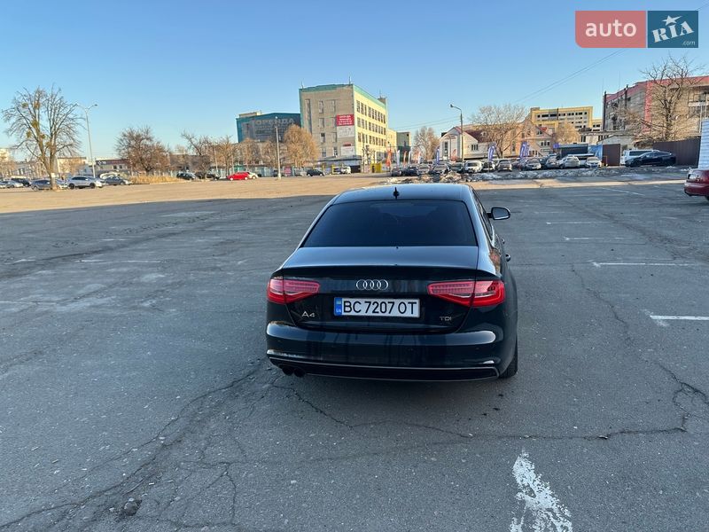 Седан Audi A4 2014 в Києві