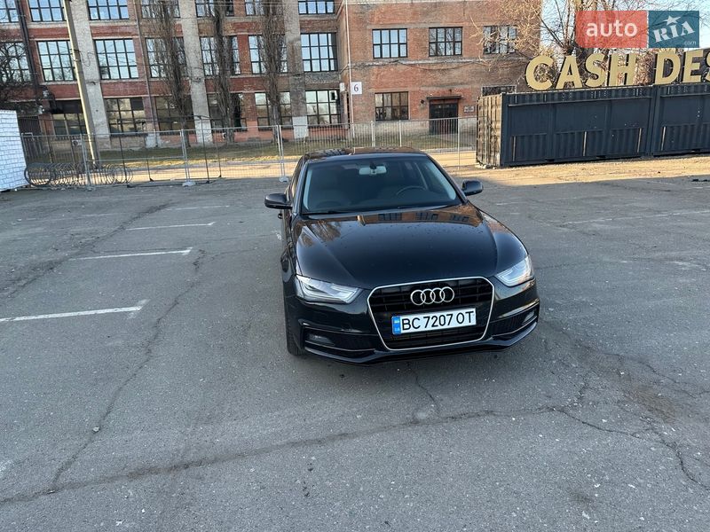 Седан Audi A4 2014 в Києві
