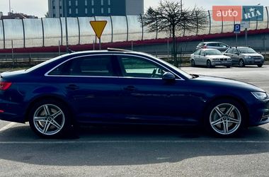 Седан Audi A4 2016 в Львові