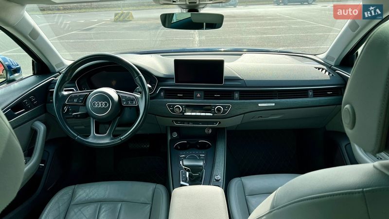 Седан Audi A4 2016 в Львові
