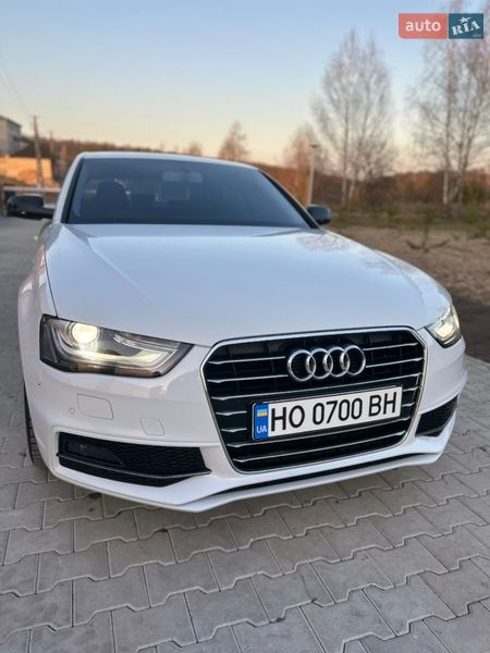 Седан Audi A4 2015 в Тернополе