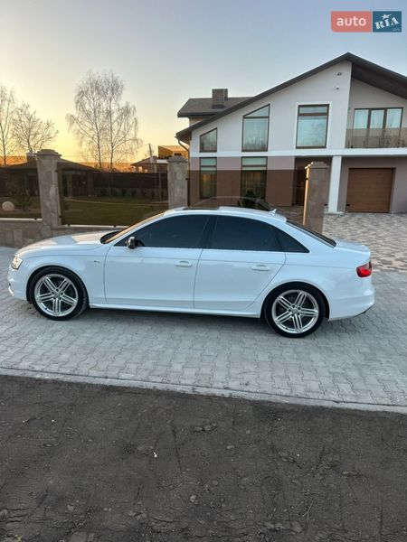 Седан Audi A4 2015 в Тернополе