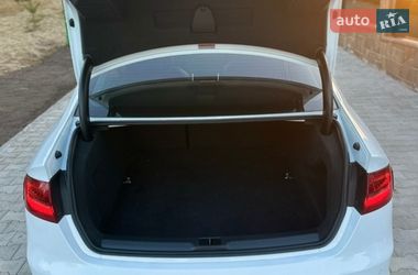 Седан Audi A4 2015 в Тернополе