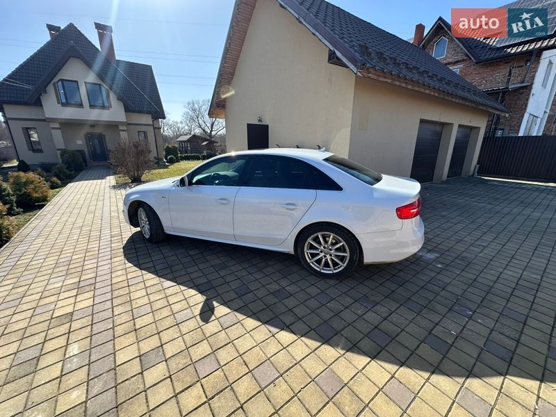 Седан Audi A4 2014 в Ивано-Франковске