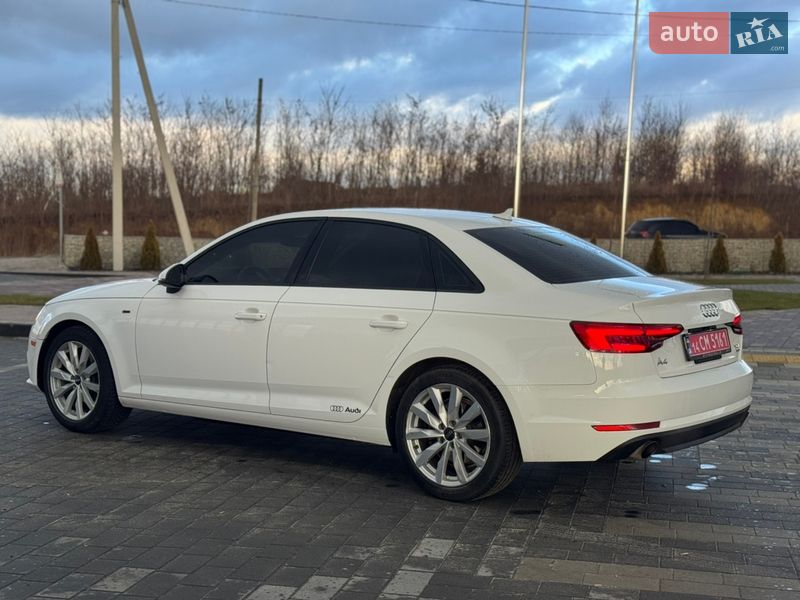 Седан Audi A4 2017 в Львове