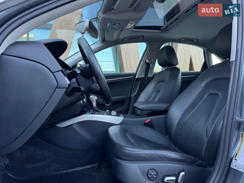 Седан Audi A4 2015 в Луцке