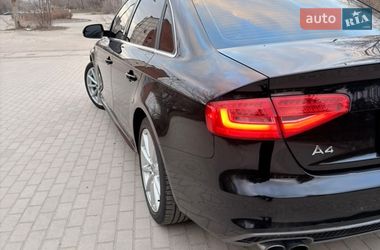 Седан Audi A4 2015 в Запорожье