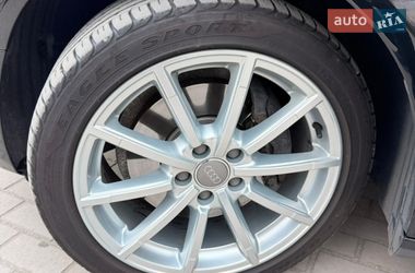 Седан Audi A4 2015 в Запорожье