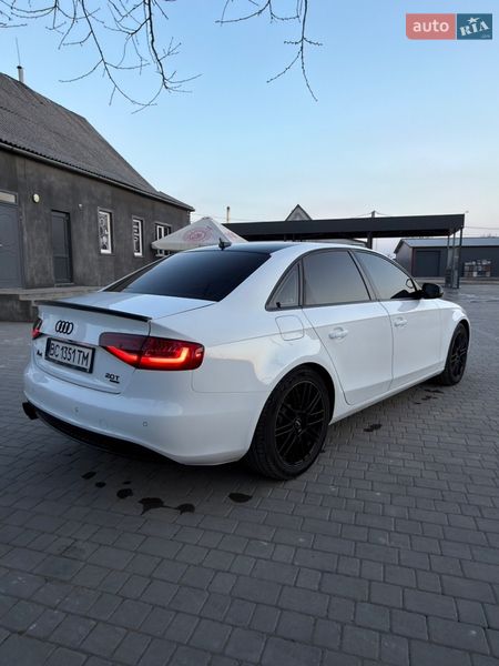 Седан Audi A4 2013 в Рогатині