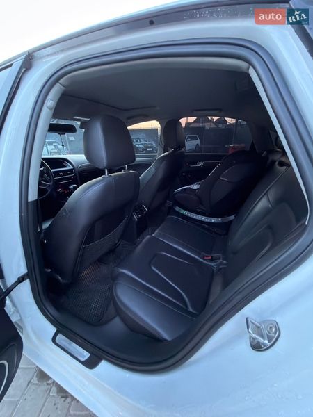 Седан Audi A4 2013 в Рогатині