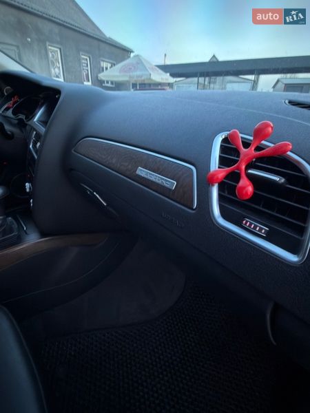 Седан Audi A4 2013 в Рогатині