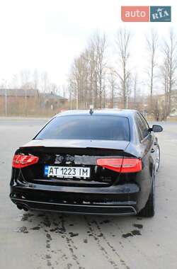 Седан Audi A4 2015 в Ивано-Франковске