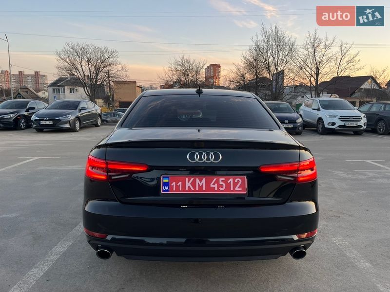 Седан Audi A4 2017 в Киеве