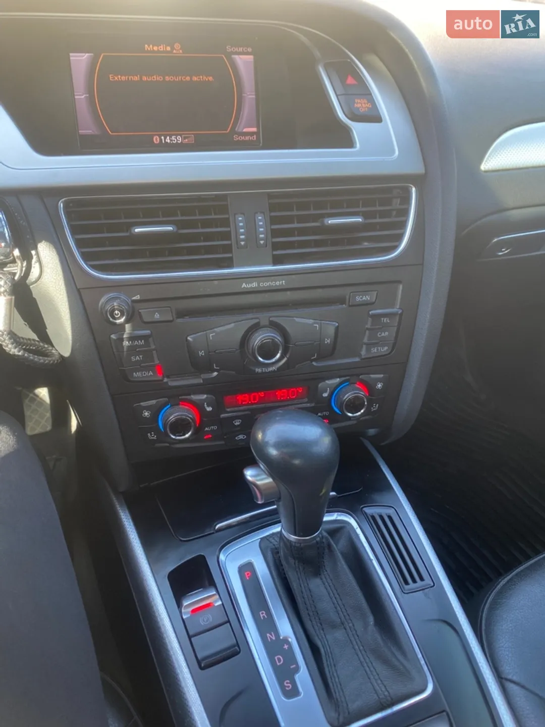 2011 Audi A4 - мініатюра 11