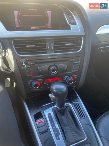 Седан Audi A4 2011 в Галиче