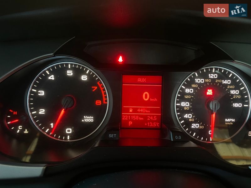 Седан Audi A4 2011 в Галиче