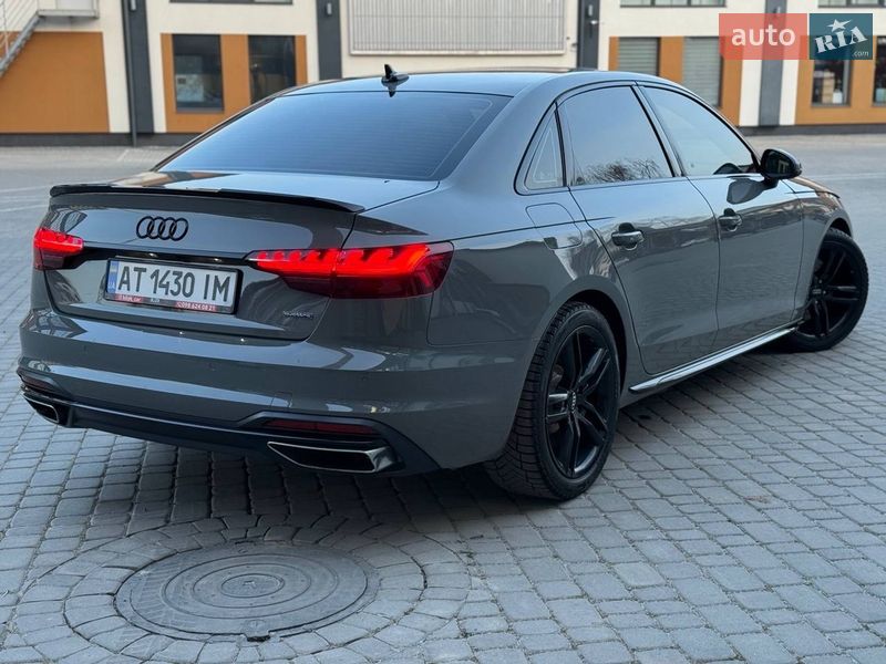 Седан Audi A4 2021 в Коломые