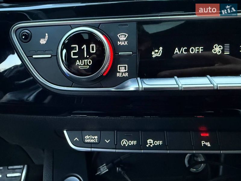 Седан Audi A4 2021 в Коломые