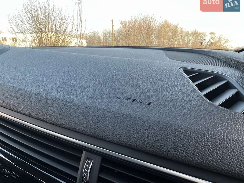 Універсал Audi A4 2016 в Дрогобичі