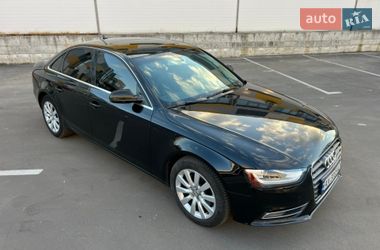 Седан Audi A4 2012 в Киеве
