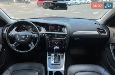 Седан Audi A4 2012 в Киеве