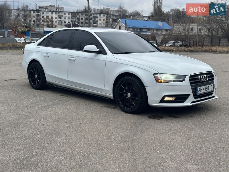 Седан Audi A4 2014 в Житомирі