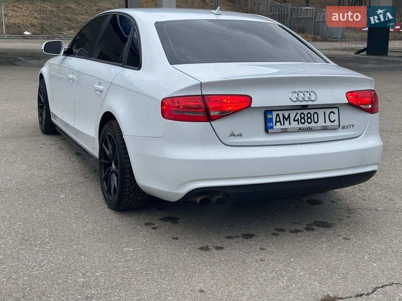 Седан Audi A4 2014 в Житомирі