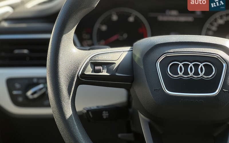 Універсал Audi A4 2016 в Львові