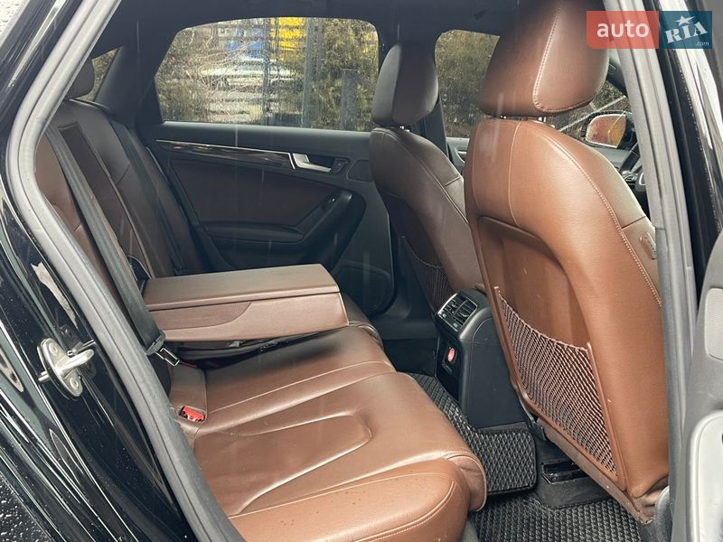Седан Audi A4 2012 в Сумах