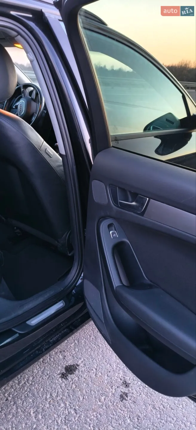 2012 Audi A4 - мініатюра 31