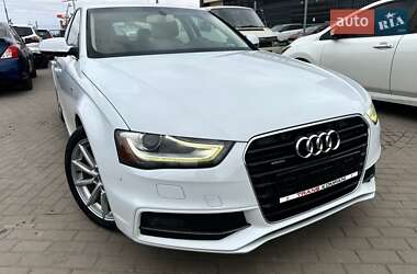Седан Audi A4 2014 в Львові
