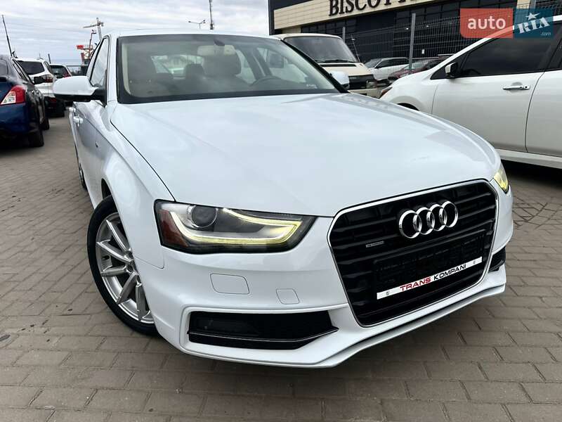 Седан Audi A4 2014 в Львові
