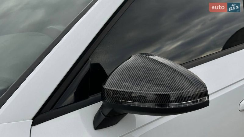 Седан Audi A4 2016 в Луцьку