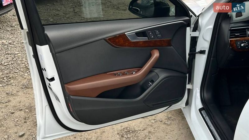 Седан Audi A4 2016 в Луцьку