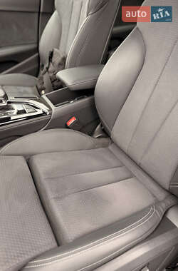 Седан Audi A4 2024 в Киеве