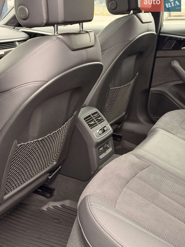 Седан Audi A4 2024 в Киеве