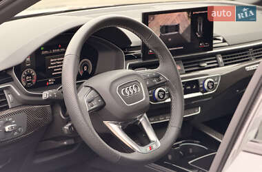 Седан Audi A4 2024 в Киеве