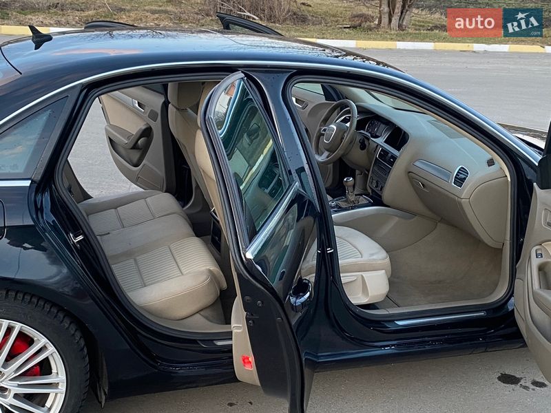 Седан Audi A4 2009 в Ирпене