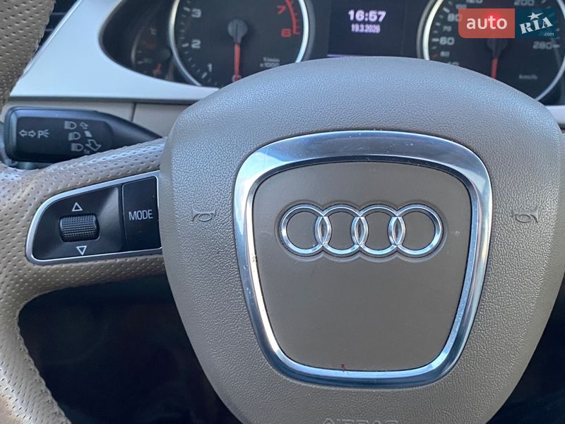 Седан Audi A4 2009 в Ирпене