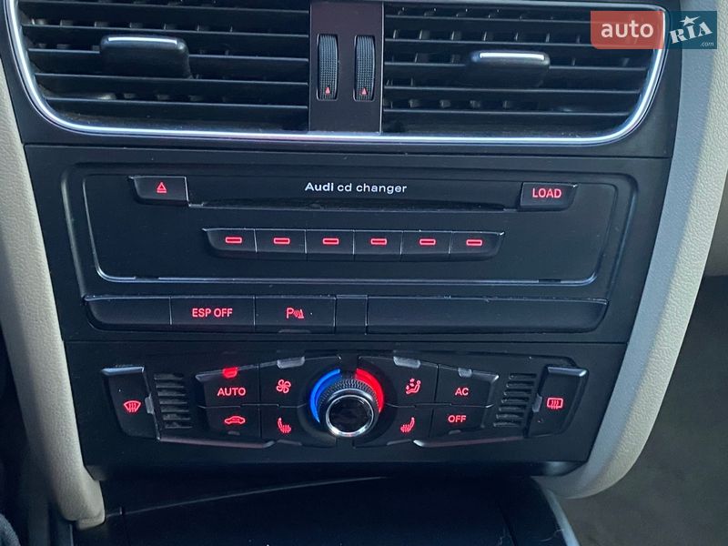 Седан Audi A4 2009 в Ирпене