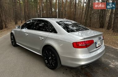 Седан Audi A4 2013 в Обухове