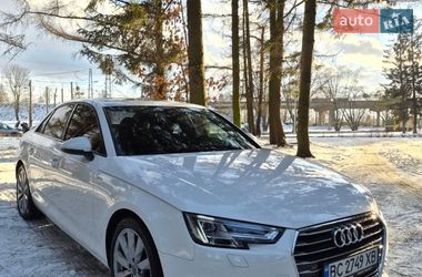 Седан Audi A4 2017 в Львове